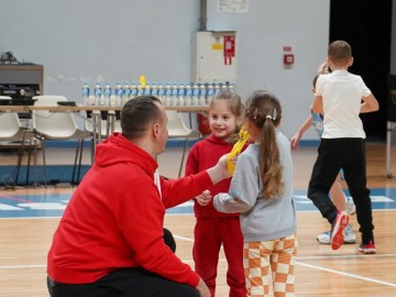 Тренування по баскетболу в рамках соціальної програми Євроліги One Team